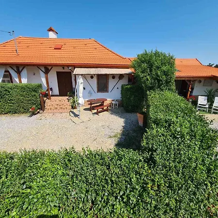 Tisza-tavi Menedek *