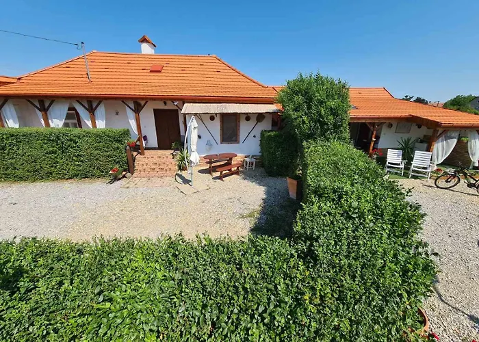 Tisza-tavi Menedek *